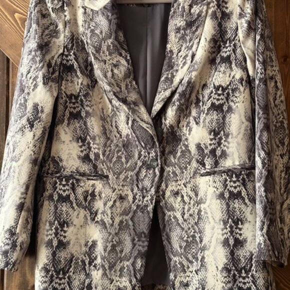 Vince Camuto Black White Gray Snake Skin Print Blazer Jacket Sz 12 NWT - Picture 6 of 16